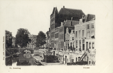1290 Gezicht op de Oudegracht Weerdzijde te Utrecht.